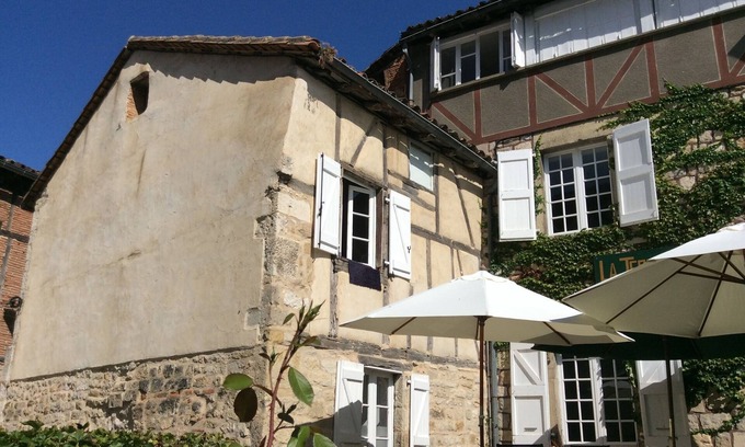 Saint-Antonin Noble Val Bed & Breakfast | La Terrasse