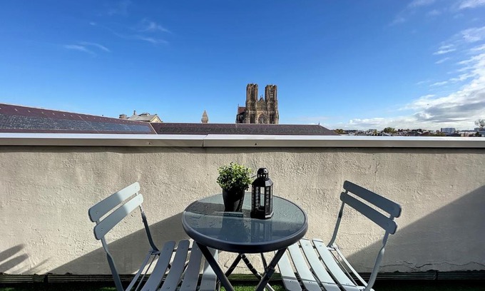 Hincmar Apartment | La Terrasse Jadart Vue Cathédrale Reims