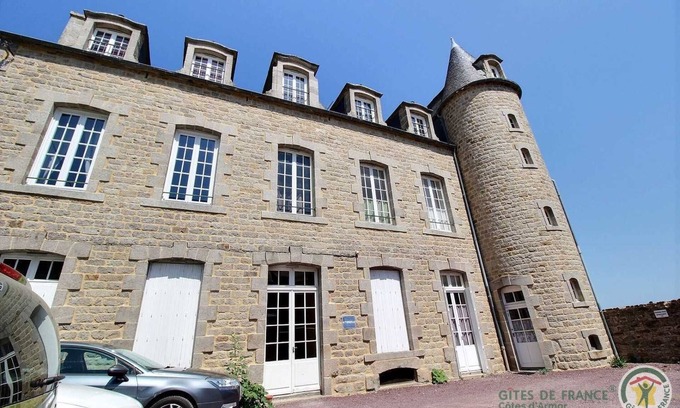 Dinan House | La Tourelle - Dinan - Gîte