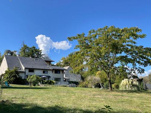 Ceyzerieu House | La Tranquilitude