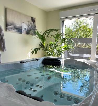 Bourogne Hotel | LA VALENTINE Love room GITES DES 3 LAVOIRS