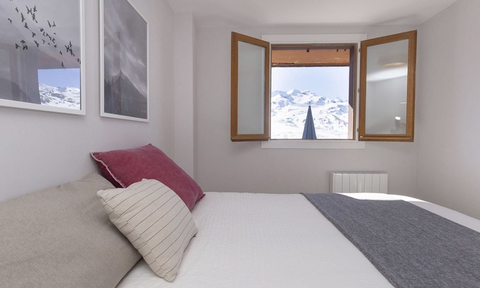 Formigal Apartment | La Ventana de Formigal by BeValle