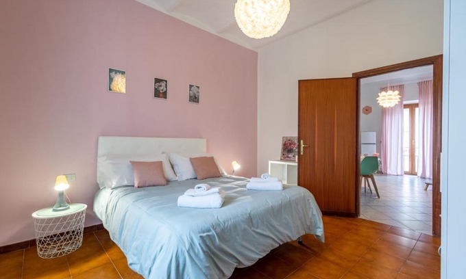 Marta Apartment | La Verde Rosa - Casa vacanze a due passi dal lago