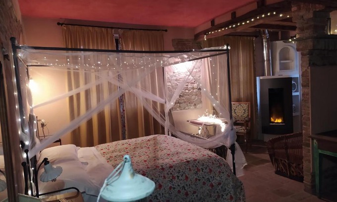 Cavour Bed & Breakfast | La Via'