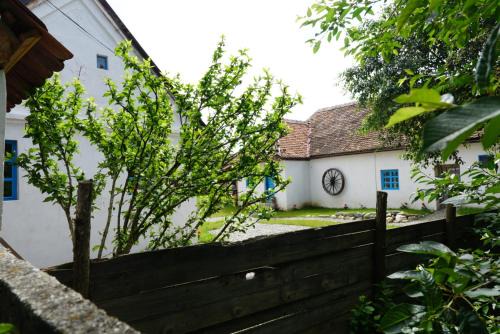 Porumbacu de Jos House | La Victorel