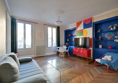 Cote Est Soquence Apartment | La vie en couleurs