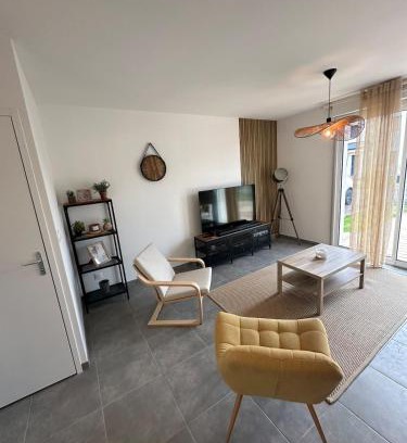 Huppain House | La Villa Chill