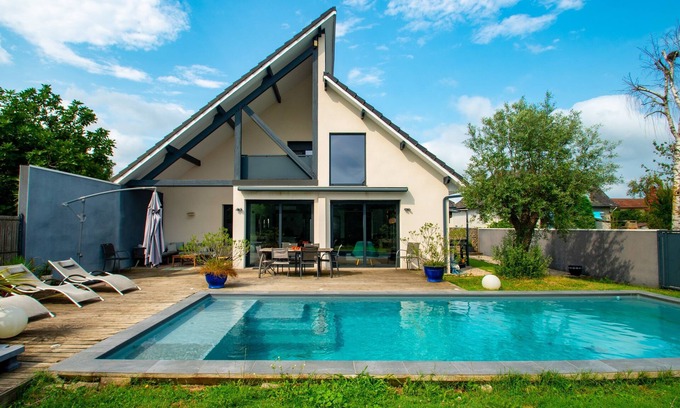 Ibos Villa | La Villa de Greenwich - Piscine & Jacuzzi