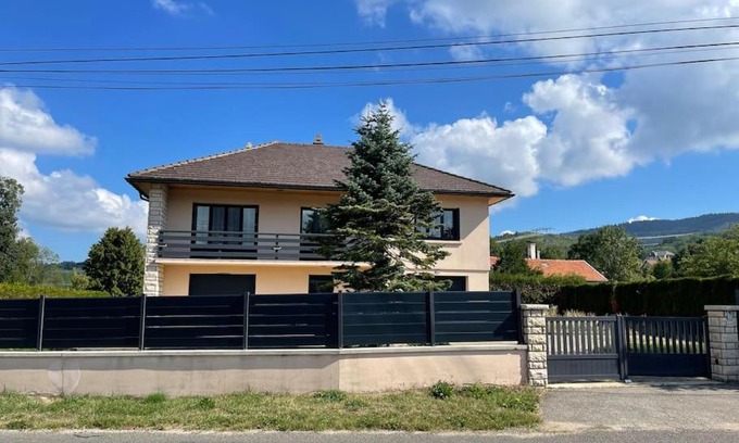Lompnes Villa | La Villa De Hauteville