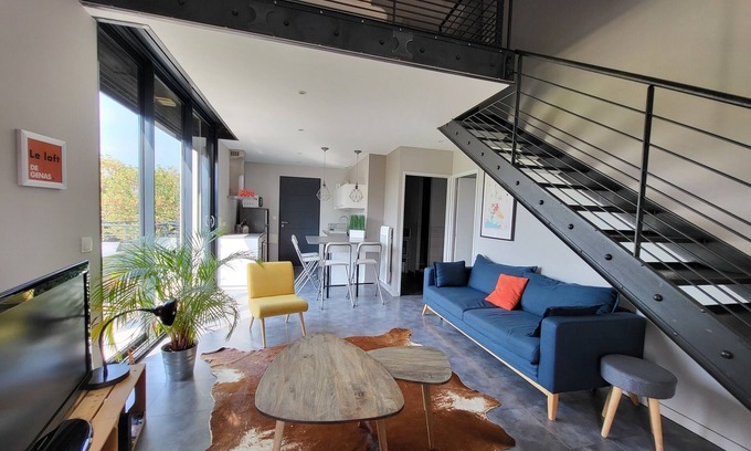 Genas Apartment | La Villa-Loft-Private Bathroom-Apartment-Courtyard view