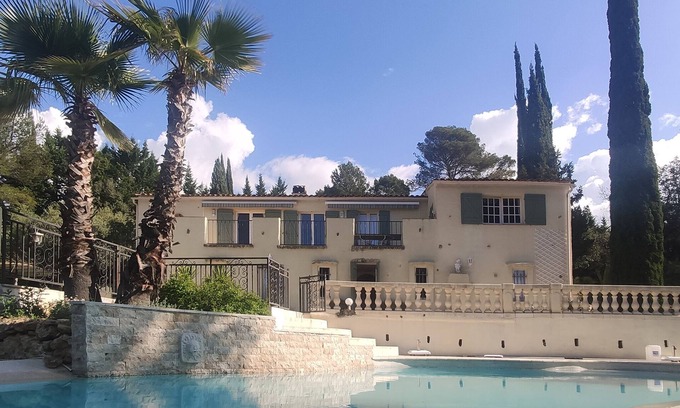 Lorgues Villa | La Villa Loranger - Spacieuse et Magnifique Villa au Cœur de la Provence Verte