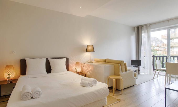 Deauville City Centre Apartment | La Villa Normande - Studio - Deauville Centre