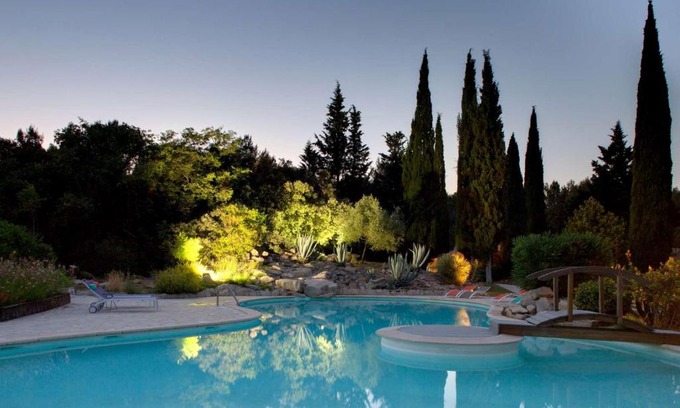 Aubais Hotel | La Villa Vicha, The Originals Relais