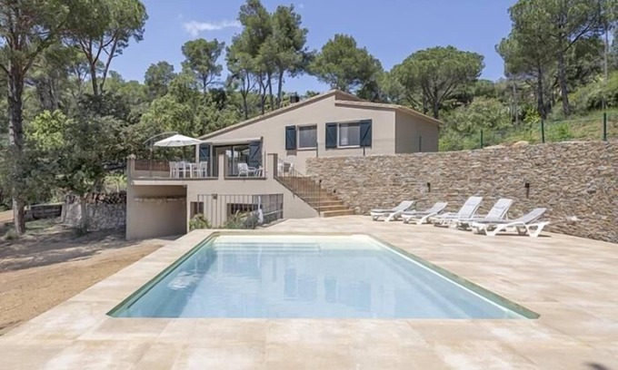 Palafrugell Villa | La Vinya House with swimming pool and parking