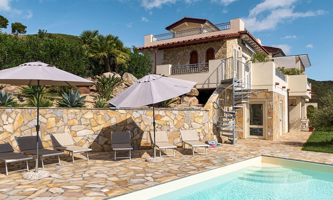 Lacona Apartment | Lacona - Villa di Sogno by Interhome