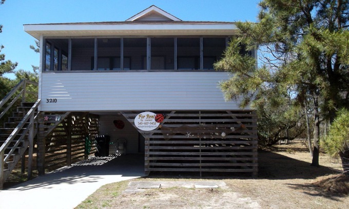 Nags Head Cottage | Lady Bug, Traditional Nags Head Charm Close To Beach Restaurants, Attractions.