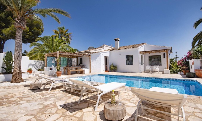Moravit Villa | Lagarta- family friendly, private Pool, WIFI included, quiet location!