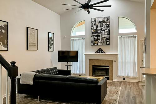 Westside House | Lagoon Escape