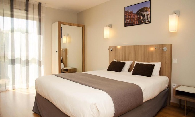 Saint - Michel Apartment | Lagrange Aparthotel Toulouse Saint-Michel