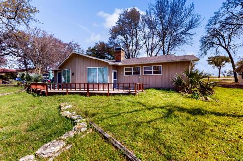 Kemp House | Laid-Back Lake House