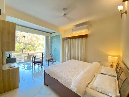 Kalka Resort | Lake 1 Estate