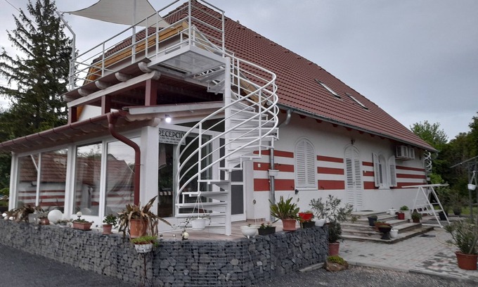 Badacsonytomaj Apartment | Lake Balaton, vacation! Experience! Romantic!