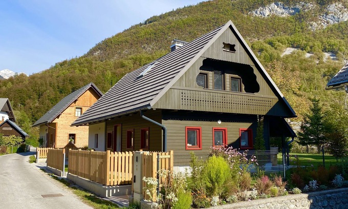 Studor Ski Chalet | Lake Bohinj – Sweet village cottage on the River