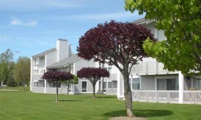 Boyne City Condo | Lake Charlevoix condo in Landings At Boyne City