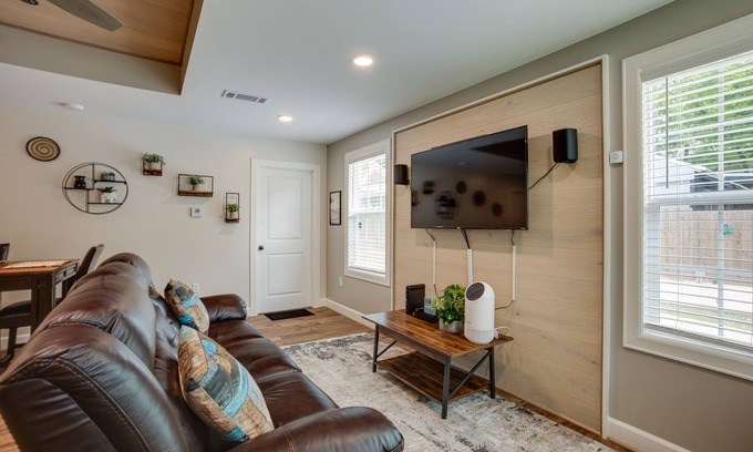 Willis House | Lake Conroe Vacation Rental 1/2 Mi to Boat Launch!