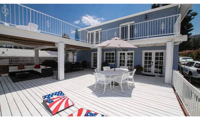 Lakeland Village House | Lake Elsinore Lakehouse