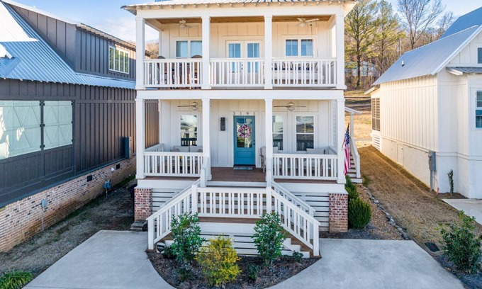 Guntersville House | Lake Escape at River Rocks Plantation