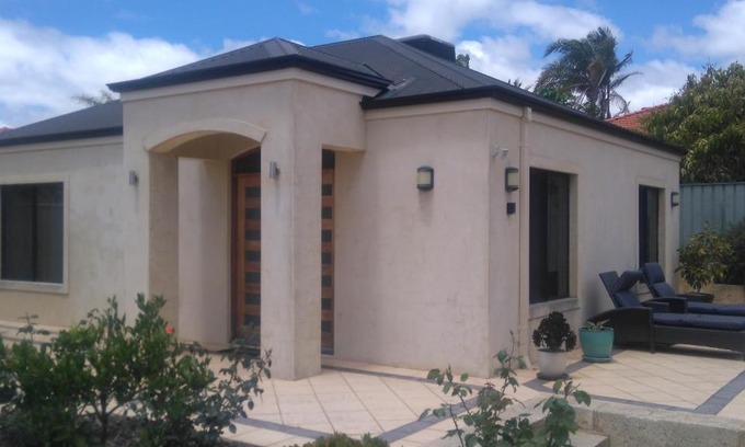 Ballajura House | Lake Estate Stay
