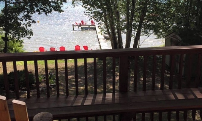 Hillman House | Lake front beauty