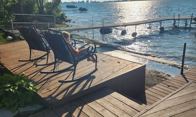Cape Vincent Cabin | Lake front retreat on Blue Bill Bay