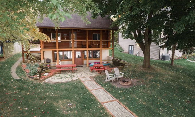 Beaver Dam Cabin | Lake Front