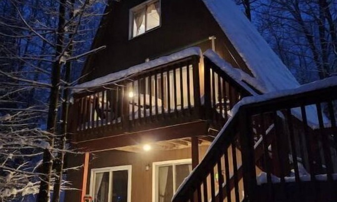 Lake George Ski Chalet | Lake George Chalet - The Pines Chickadee #29