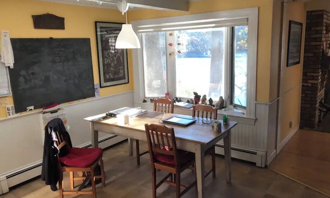 Plymouth House | Lake House - Charming 3-bedroom in Plymouth, MA