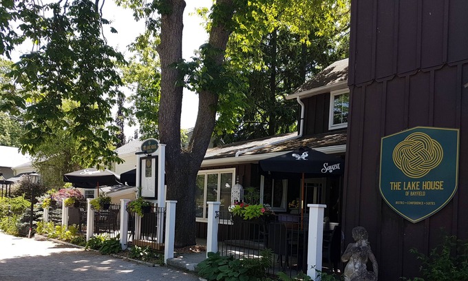 Bayfield Hotel | Lake House of Bayfield