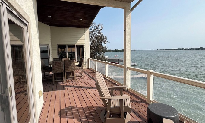 Rutland House | Lake house on Lake Madison! 4-bedroom, 3-bathroom house on the water!