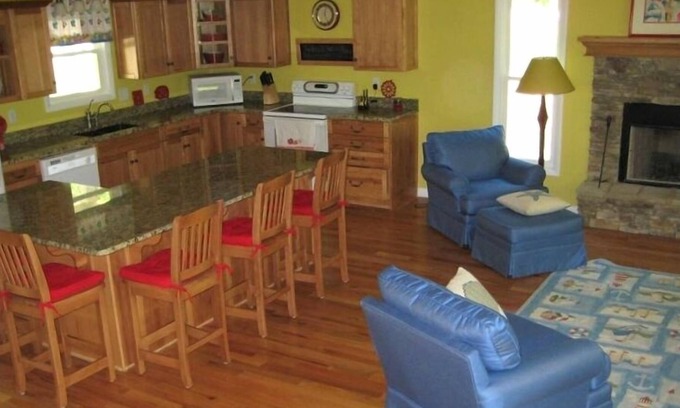 Elberton House | Lake House on Lake Russell