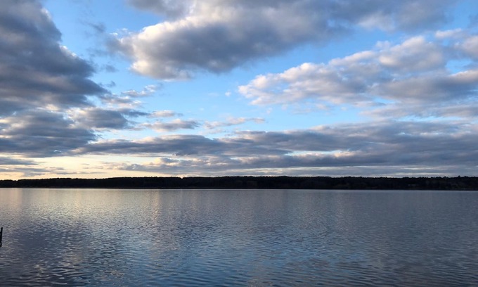 Motley Cabin | Lake House on shores of Lake Shamineau