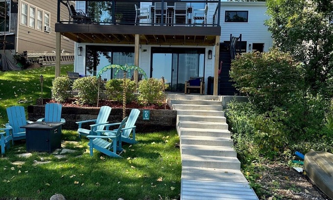 Paddock Lake House | Lake House ON the Water! Unbelievable Views! Hot tub! Kayaks! NEWLY RENOVATED!