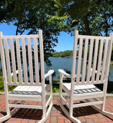 Fort Mill House | Lake House Suite