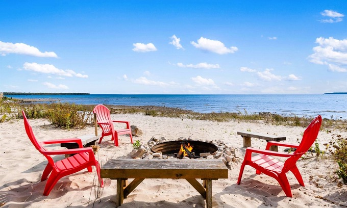 St Ignace House | Lake Huron Beachfront Home~Mackinac Island Views!