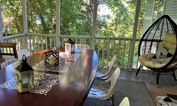 Michiana House | Lake Michigan Beach House Meets Riviera Flair—Just 4 Minutes To The Beach!