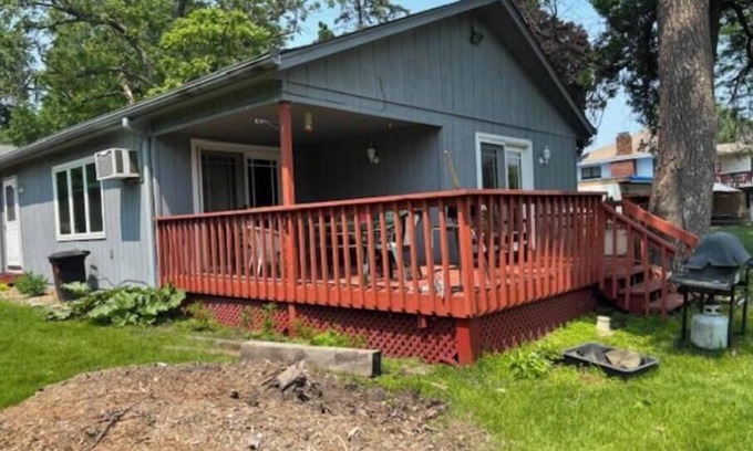 Tonka Bay House | Lake Minnetonka 3 bedroom house