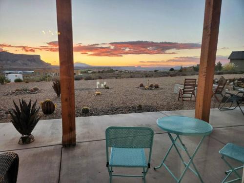 Big Water Villa | Lake Powell Sunrise Villa by Antelope Canyon