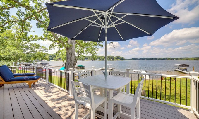Pierson Cottage | Lake Retreat w/Fire Pit: Pierson Paradise!