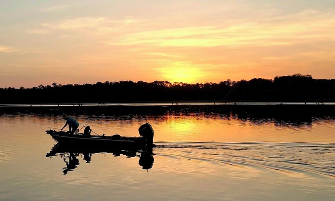 Mount Pleasant House | Lake Seminole Cabin on Spring Creek Channel - Covered Dock