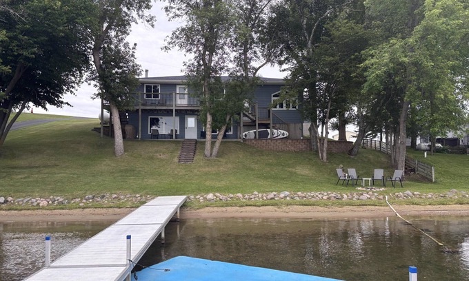 Frazee House | Lake Seve, Frazee, MN